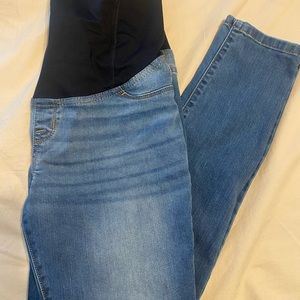 Maternity jeggings